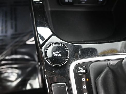 Used 2024 Kia Seltos S image 33