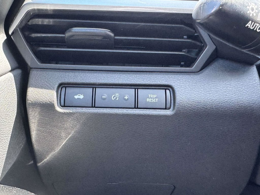 Used 2023 Nissan Altima 2.5 SR FWD image 24