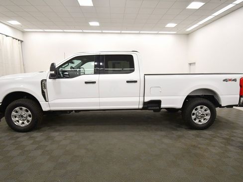 Used 2023 Ford F250 XLT image 4