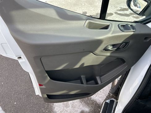 Certified 2024 Ford Transit 250 Low Roof AWD w/ Exterior Upgrade Package image 15