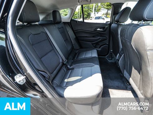 Used 2024 Chevrolet Trax LT image 25