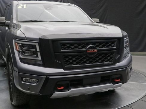 Used 2021 Nissan Titan PRO-4X w/ Pro-4x Utility Package image 3