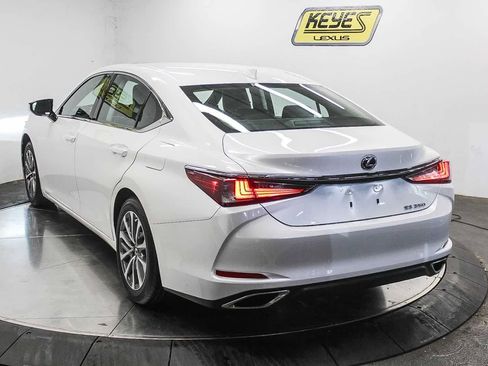Certified 2025 Lexus ES 350 w/ Accessory Package (Z2) FWD image 8