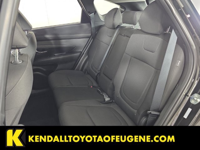 Used 2025 Hyundai Tucson SE AWD/4WD image 25