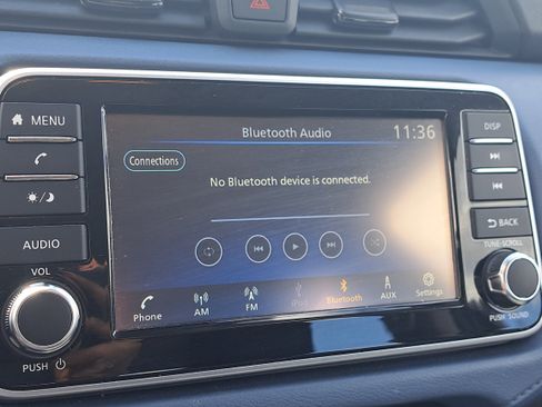 Used 2025 Nissan Versa SV image 24