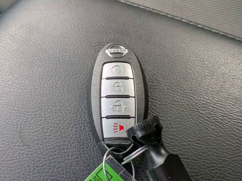 Used 2020 Nissan Pathfinder SV FWD image 42