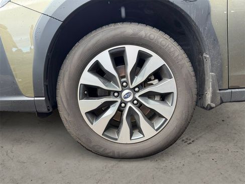 Used 2025 Subaru Outback Touring XT w/ Popular Package #2 image 11