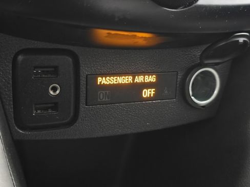 Used 2019 Chevrolet Trax LT w/ Driver Confidence Package image 26