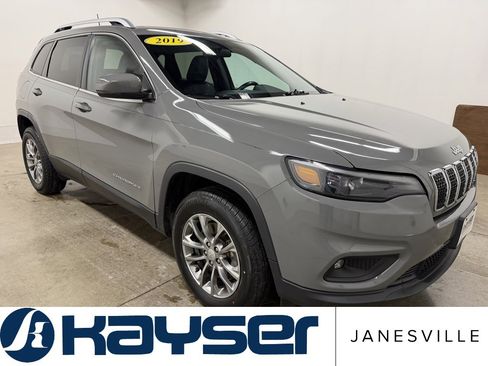 Used 2019 Jeep Cherokee Latitude Plus image 1