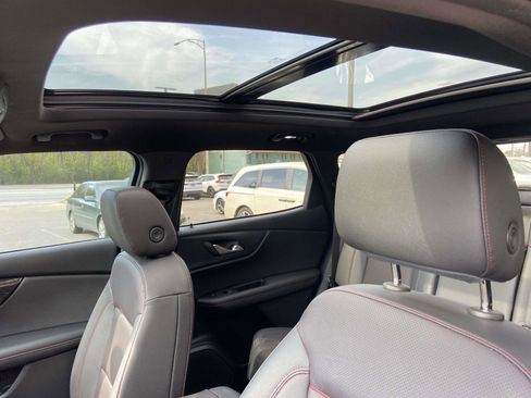 Used 2023 Chevrolet Blazer RS w/ Driver Confidence II Package image 9