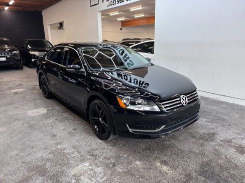 Used 2014 Volkswagen Passat TDI SE FWD image 2
