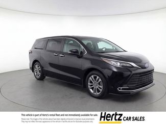 Used 2024 Toyota Sienna XLE video 1