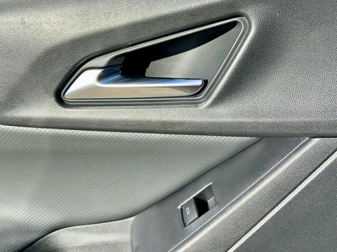 New 2026 Chevrolet Equinox LT image 49