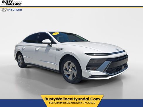 Used 2025 Hyundai Sonata SE FWD image 1