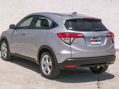 Used 2022 Honda HR-V LX image 7