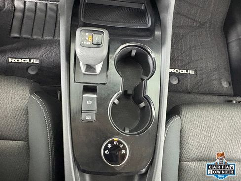 Used 2025 Nissan Rogue SV AWD/4WD image 25