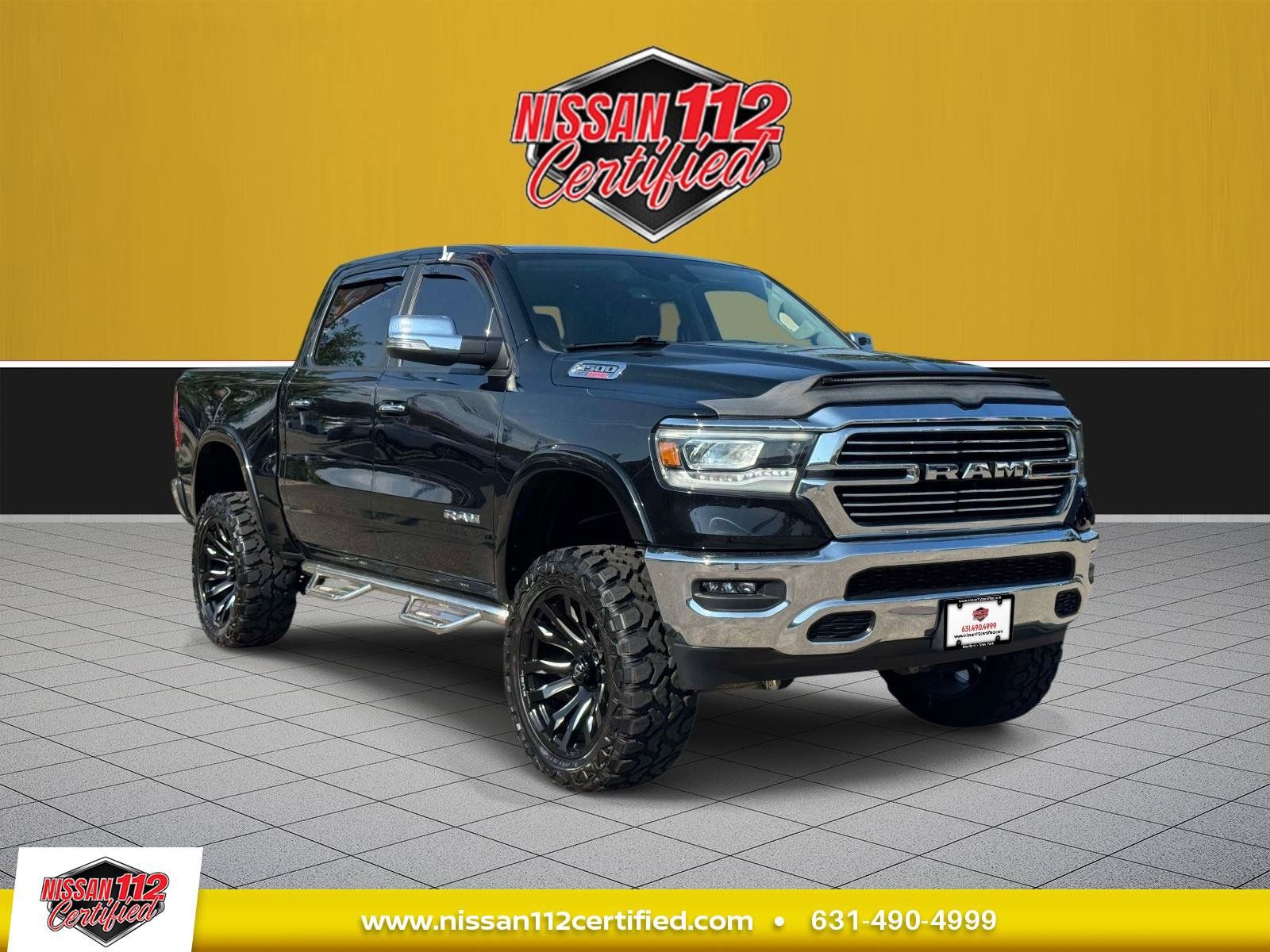 Used 2022 RAM 1500 Laramie AWD/4WD image 1