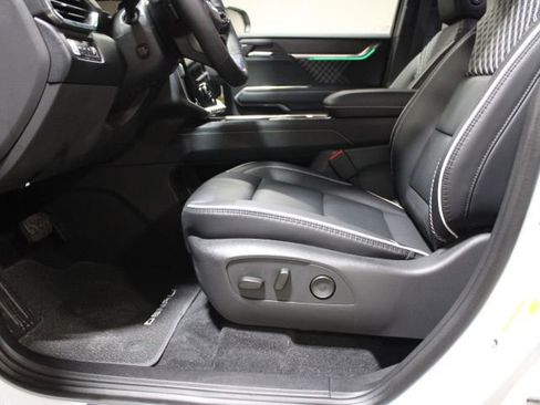 New 2026 GMC Acadia Denali w/ Super Cruise Package AWD/4WD image 20