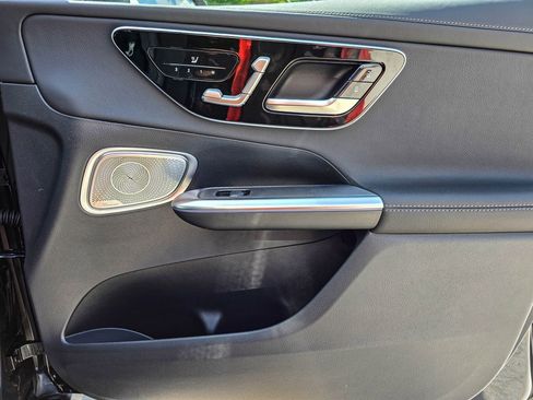 New 2025 Mercedes-Benz GLC 350e 4MATIC image 36