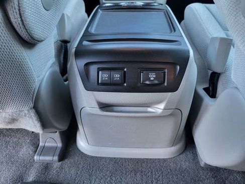 Used 2019 Toyota Sienna LE image 13