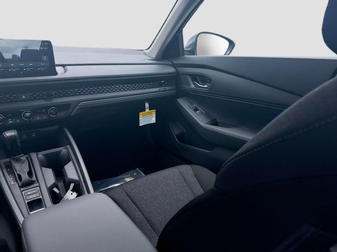 New 2026 Honda Accord LX image 18