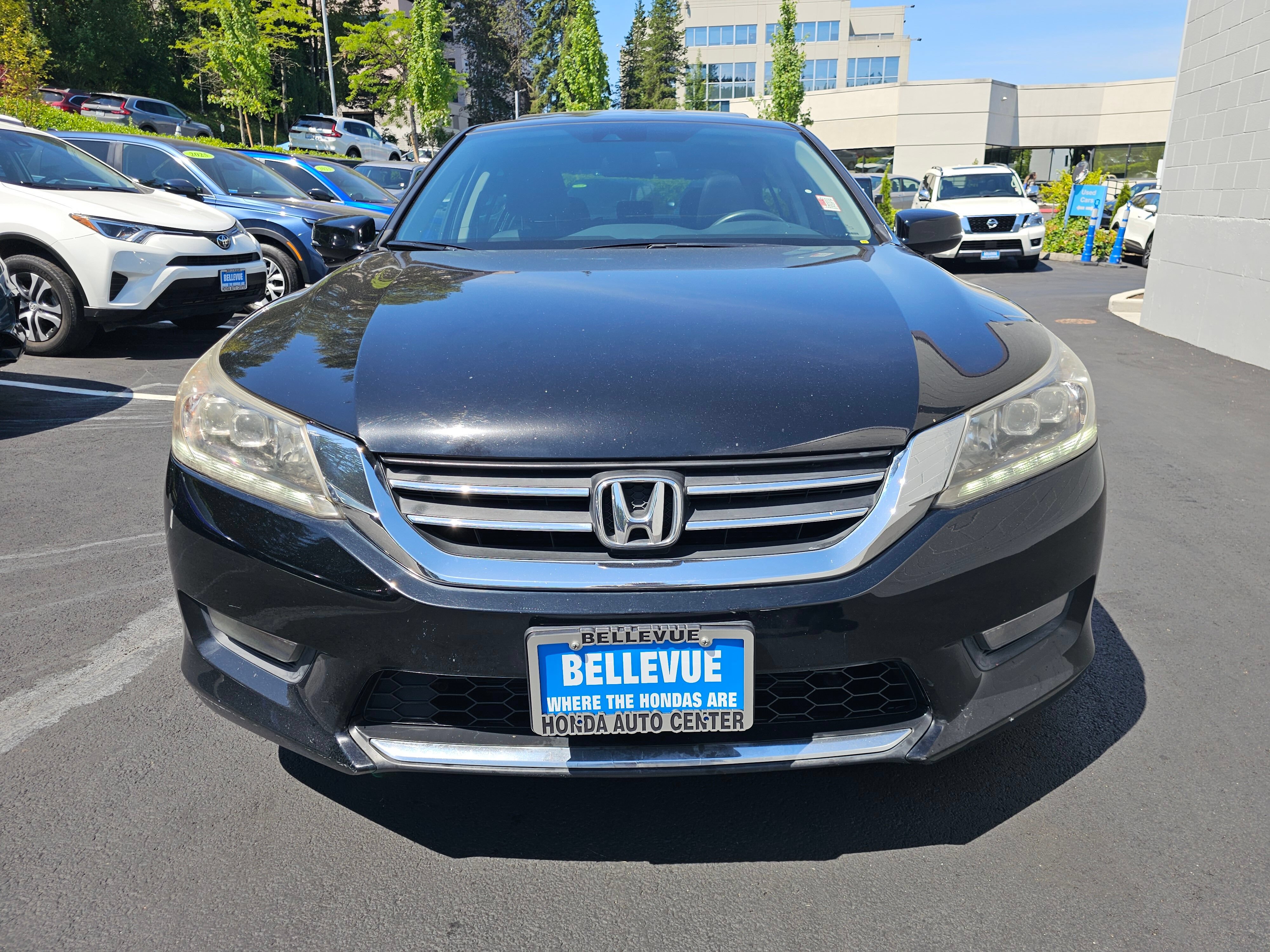 Used 2014 Honda Accord Touring image 3