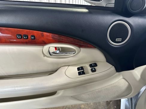 Used 2007 Lexus SC 430 Convertible image 15