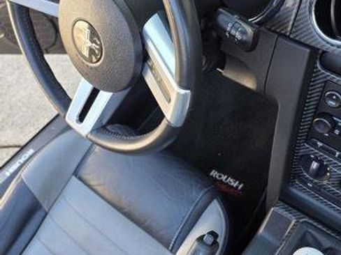 Used 2006 Ford Mustang GT RWD image 37