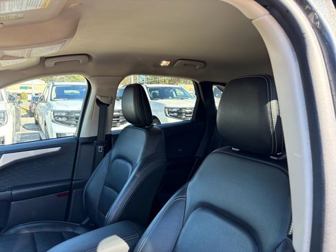 Used 2020 Ford Escape SEL image 16