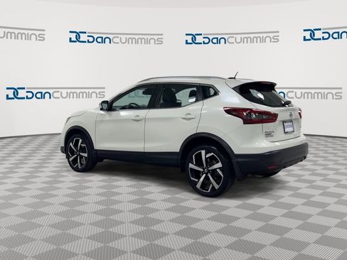 Used 2022 Nissan Rogue Sport SL w/ Premium Package image 6