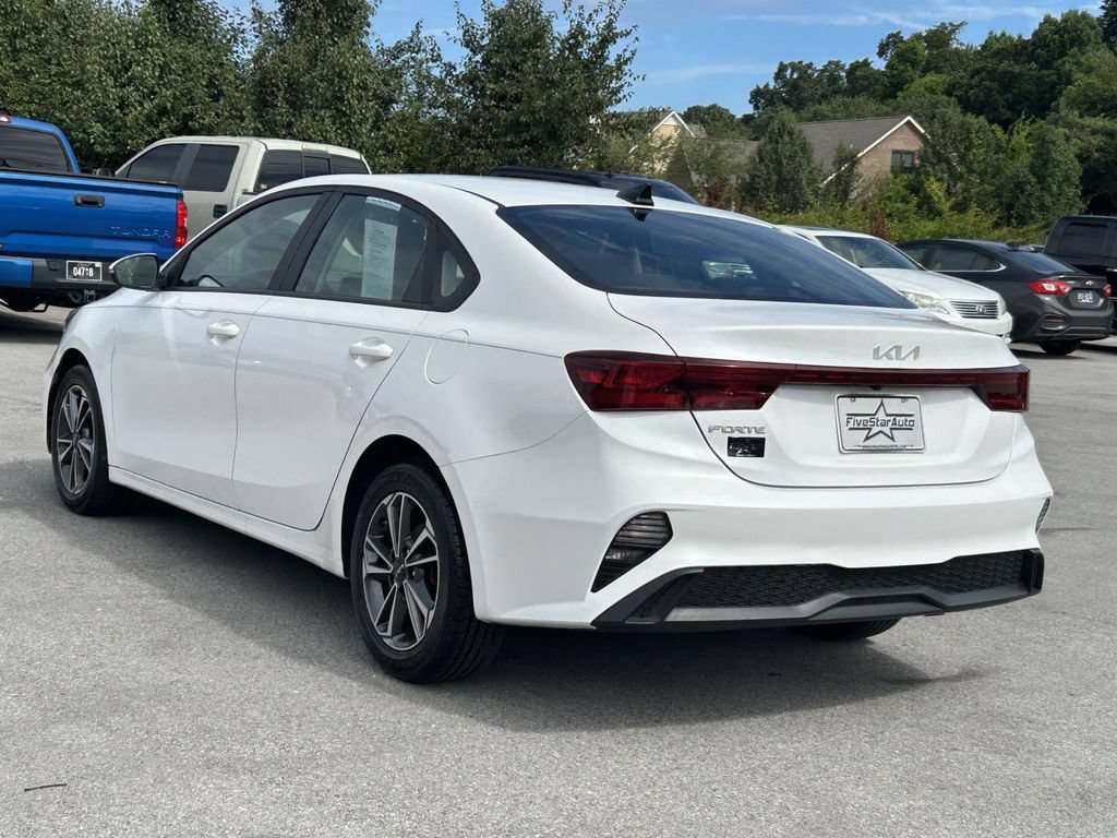 Used 2024 Kia Forte LXS w/ LXS Technology Package FWD image 7