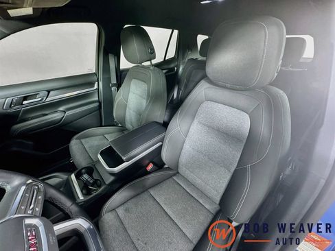 Used 2026 GMC Terrain Elevation w/ Technology Package II AWD/4WD image 25