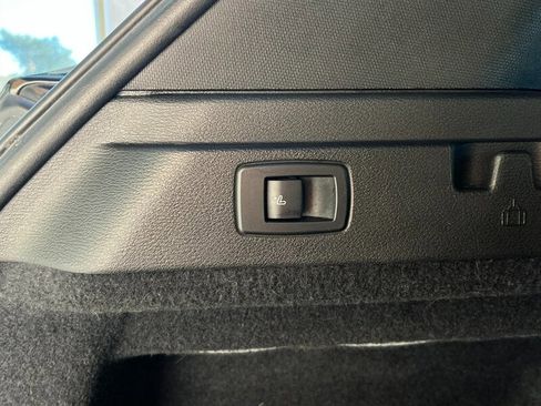 Used 2018 BMW X1 xDrive28i w/ M Sport Package image 8