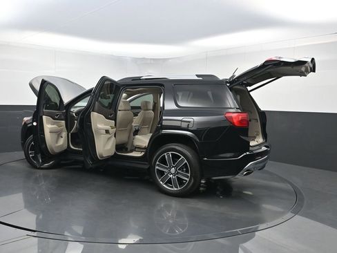 Used 2019 GMC Acadia Denali w/ Technology Package FWD image 40