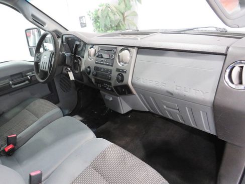 Used 2012 Ford F350 XLT w/ Snow Plow Prep Pkg image 7