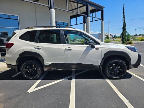 Used 2022 Subaru Forester Wilderness AWD/4WD image 6