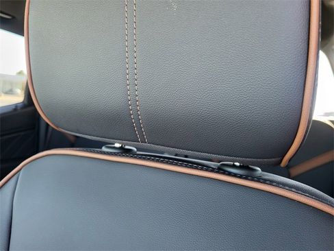 Used 2023 GMC Canyon AT4 w/ AT4 Premium Package image 16