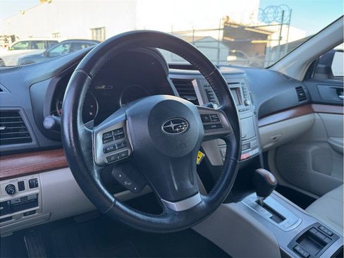 Used 2014 Subaru Outback 2.5i Limited AWD/4WD image 23