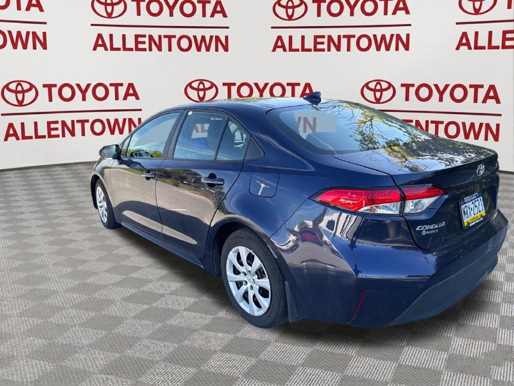 Used 2024 Toyota Corolla LE FWD image 10