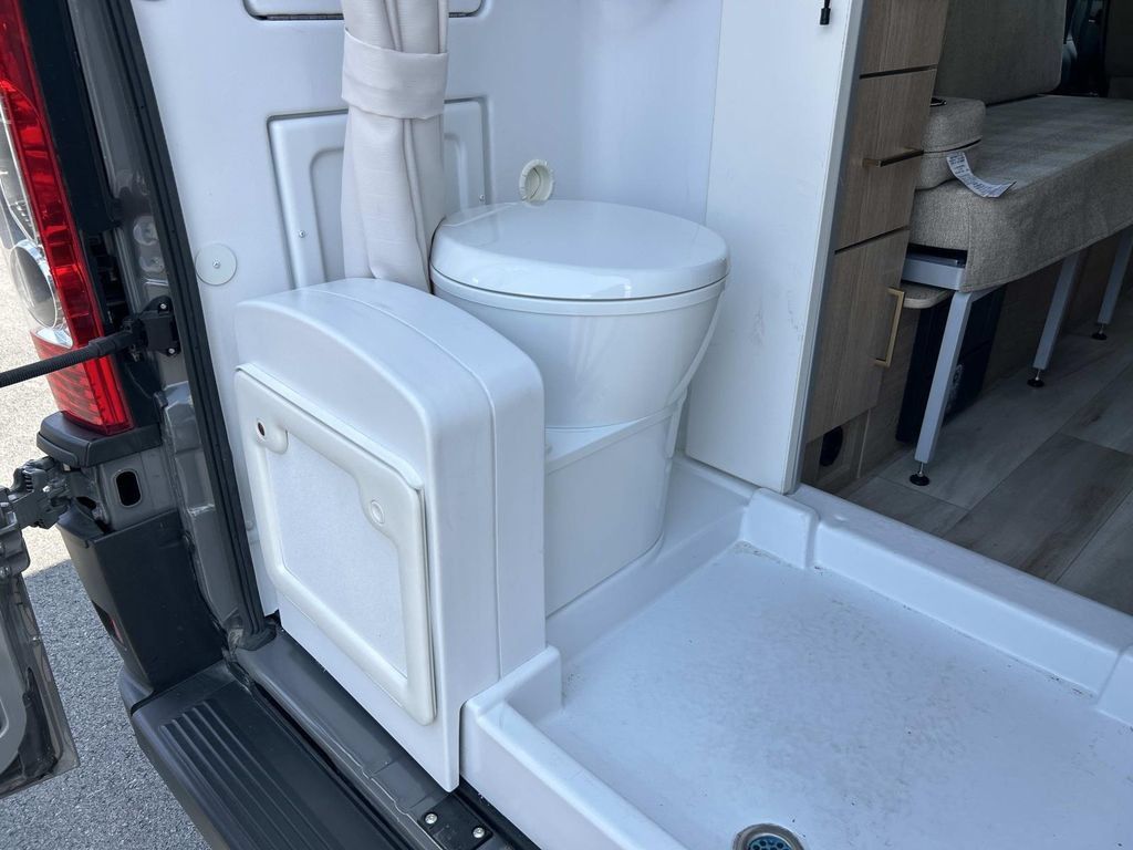 Used 2025 RAM ProMaster 1500 w/ Quick Order Package 22H SLT+ FWD image 19