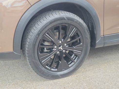 Used 2018 Mitsubishi Eclipse Cross LE AWD/4WD image 4