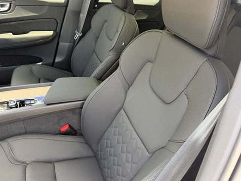 New 2026 Volvo XC60 T8 Plus w/ Climate Package PRO AWD/4WD image 18