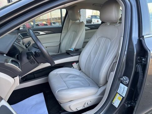 Used 2018 Lincoln MKZ Select w/ Select Plus Package image 2