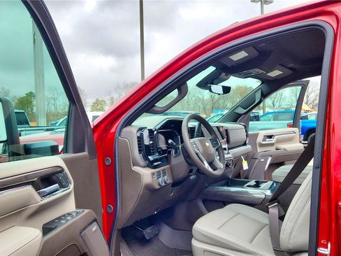 Used 2024 Chevrolet Silverado 2500 LTZ w/ LTZ Premium Package image 14