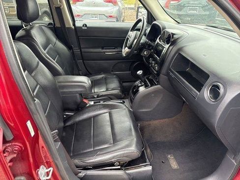Used 2014 Jeep Patriot Limited AWD/4WD image 8