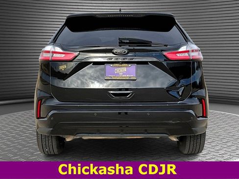 Used 2023 Ford Edge SE w/ Black Appearance Package image 5