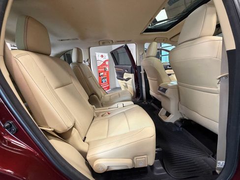 Used 2018 Toyota Highlander Limited AWD/4WD image 51