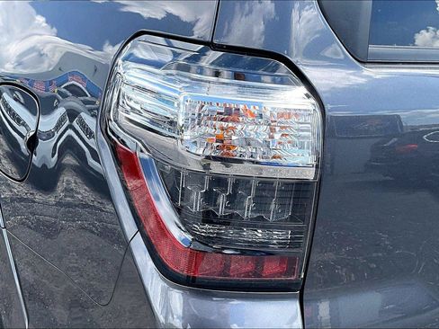 Used 2020 Toyota 4Runner Limited RWD image 23