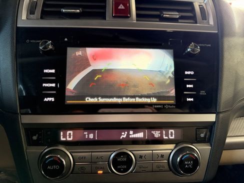 Used 2015 Subaru Outback 2.5i Premium image 28