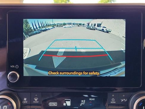 Certified 2024 Toyota Highlander LE AWD/4WD image 13